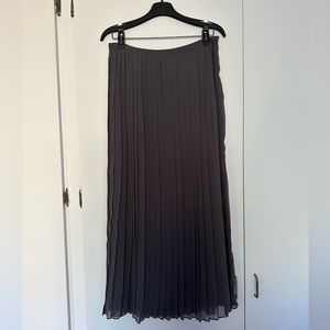 dark grey pleated skirt
